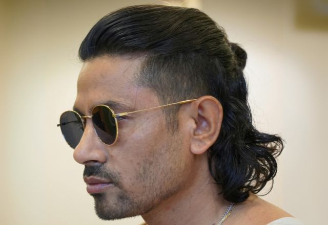 mullet haircut barbertainer